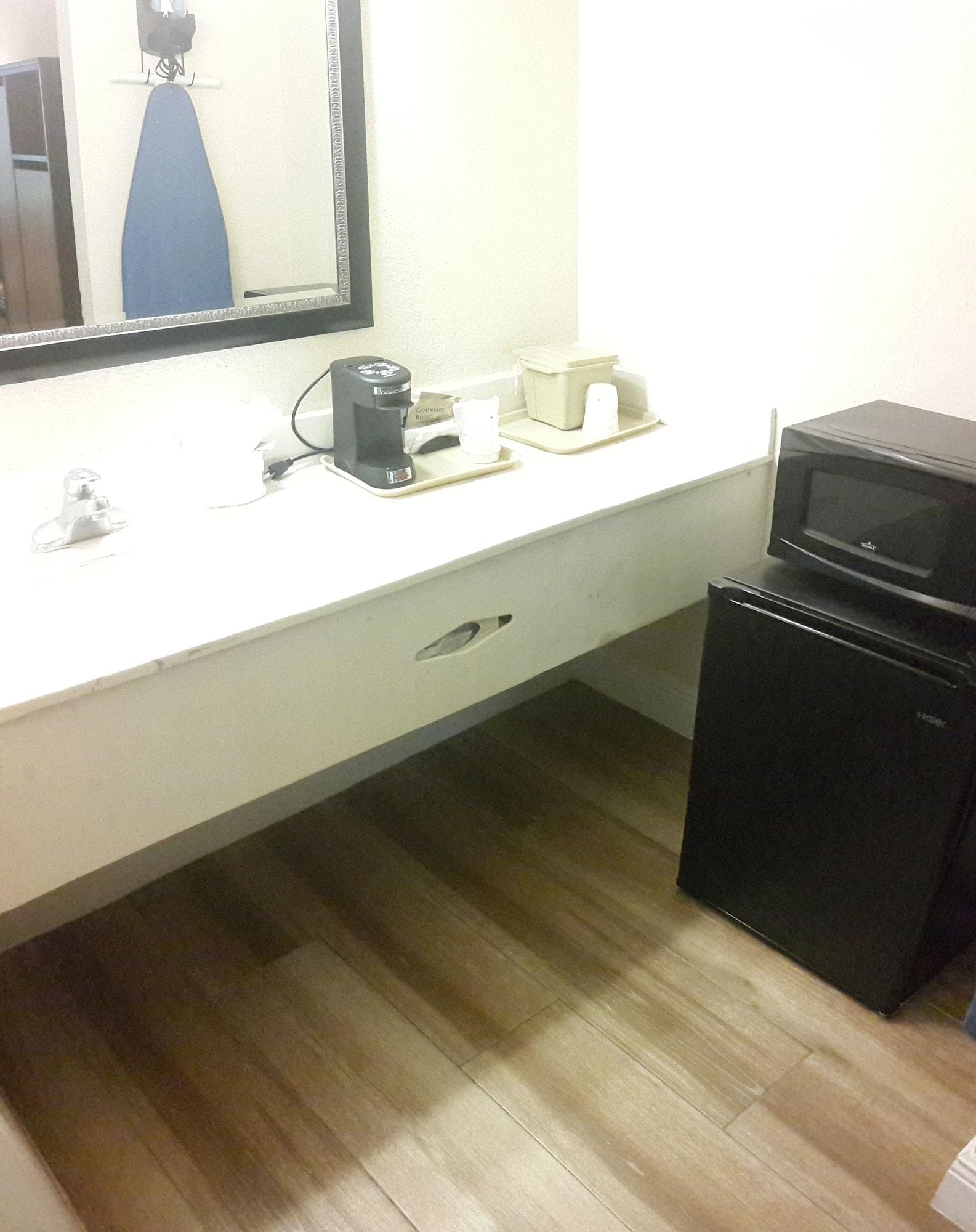 ซูเปอร์ 8 บาย วินด์แฮม ฟลอริดาซิตี้/โฮมสเตด/เอเวอร์เกลดส์ Motel ภายนอก รูปภาพ