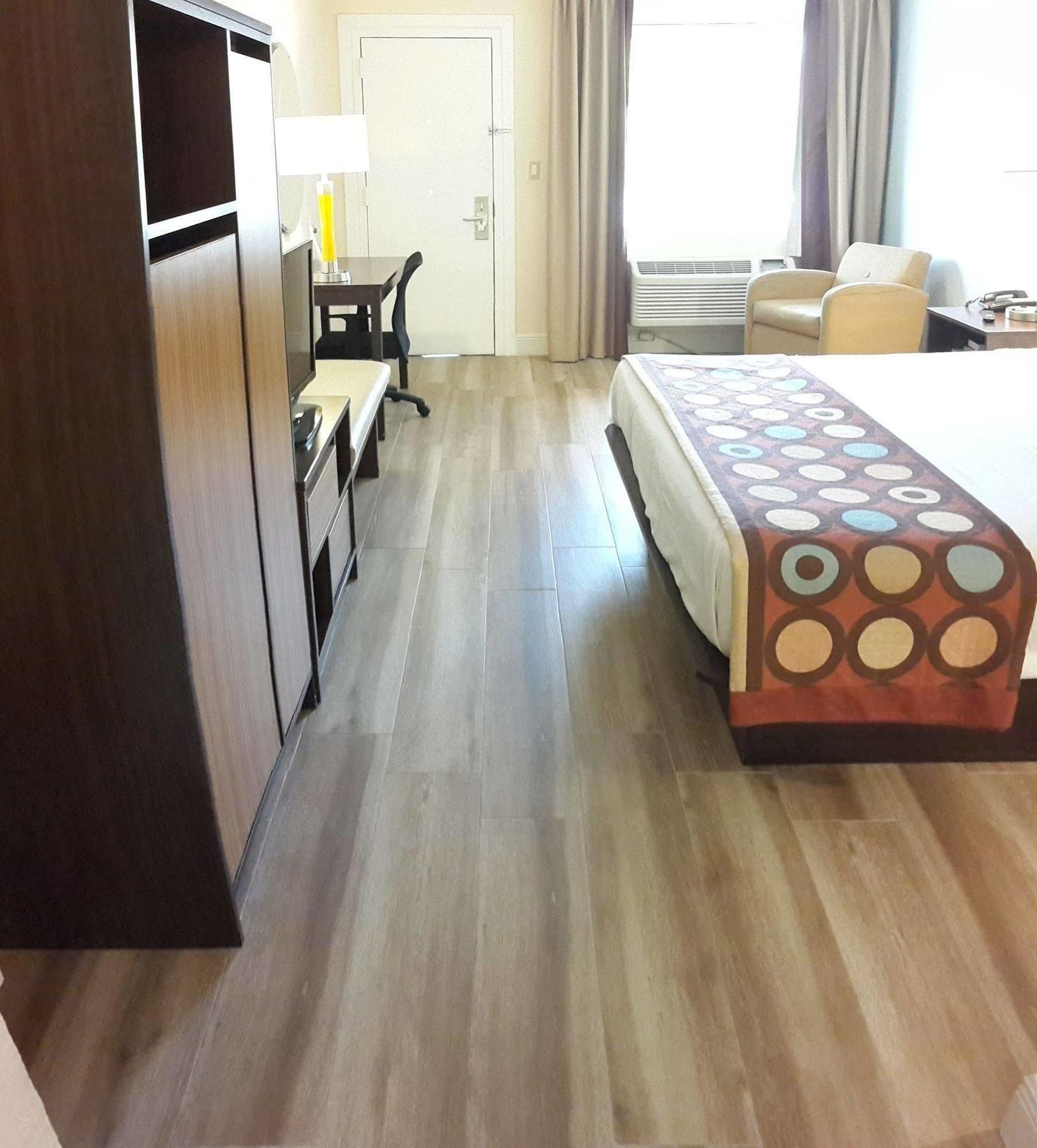 ซูเปอร์ 8 บาย วินด์แฮม ฟลอริดาซิตี้/โฮมสเตด/เอเวอร์เกลดส์ Motel ภายนอก รูปภาพ