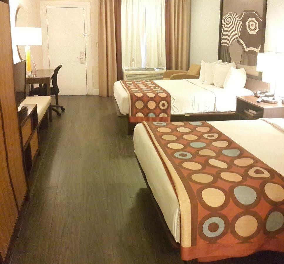 ซูเปอร์ 8 บาย วินด์แฮม ฟลอริดาซิตี้/โฮมสเตด/เอเวอร์เกลดส์ Motel ภายนอก รูปภาพ